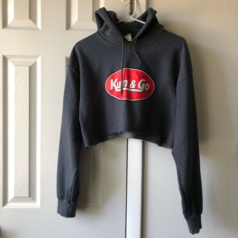 kum & go cropped hoodie